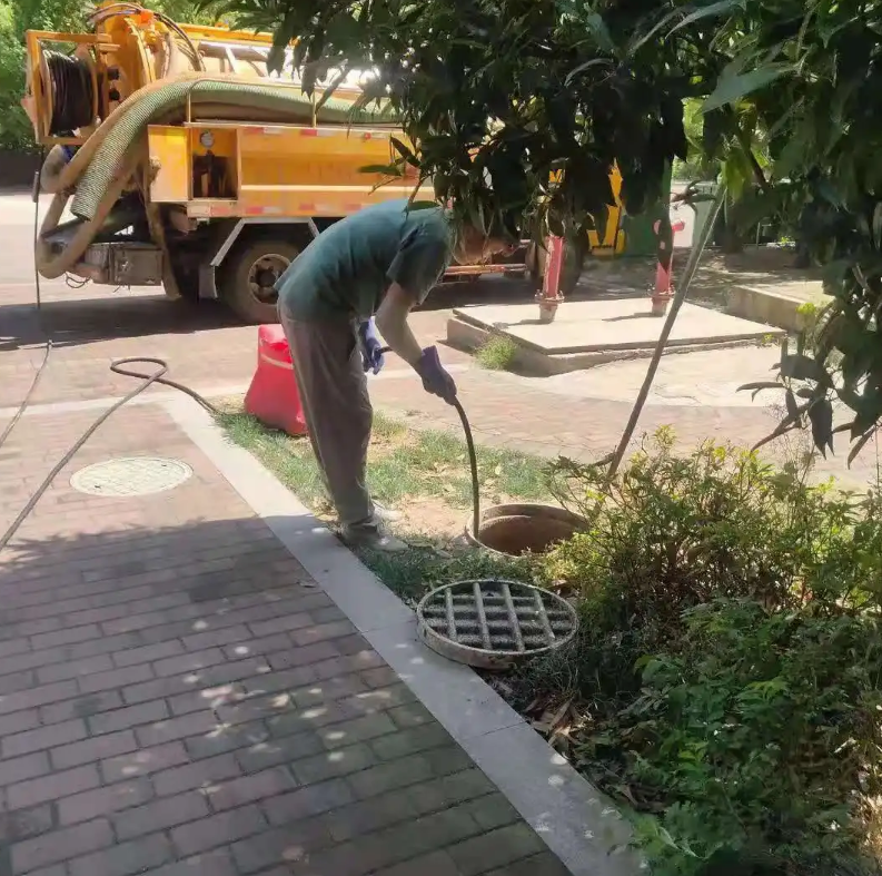 大庆市政排污管道清淤疏通——专业团队，让您全程省心！